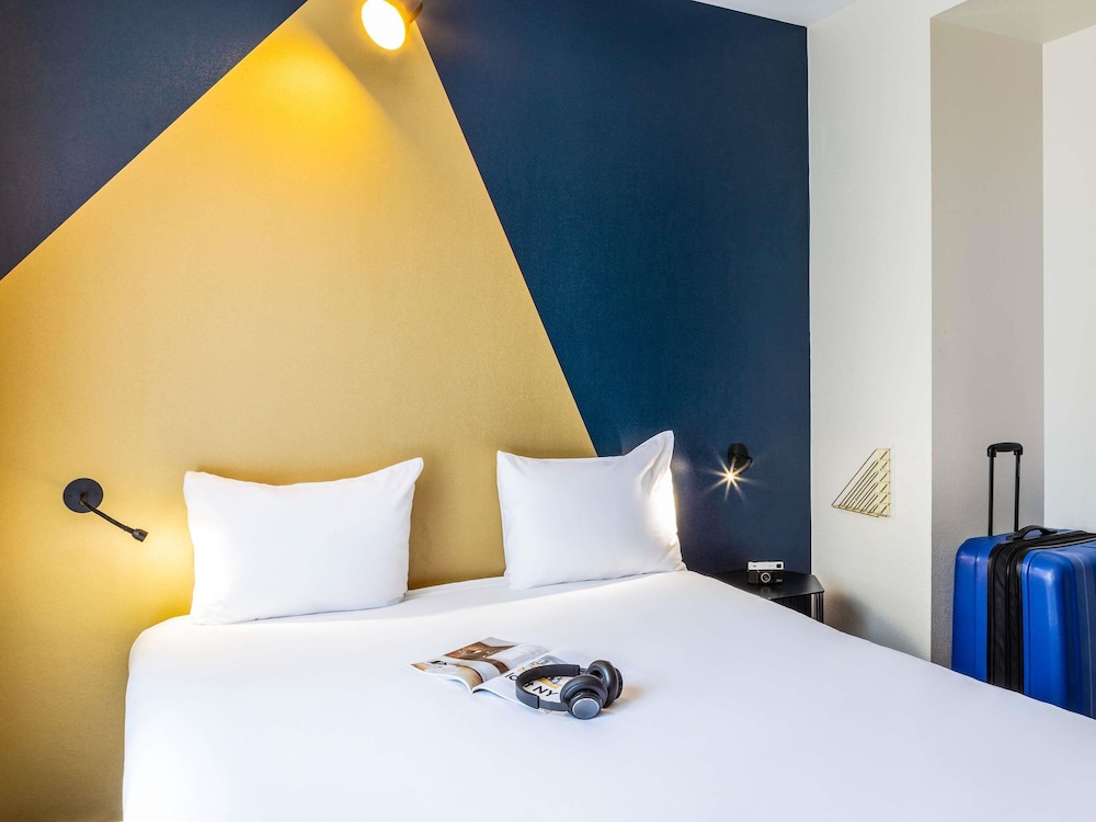 Standard Room, 1 Twin Bed thumbnail 5