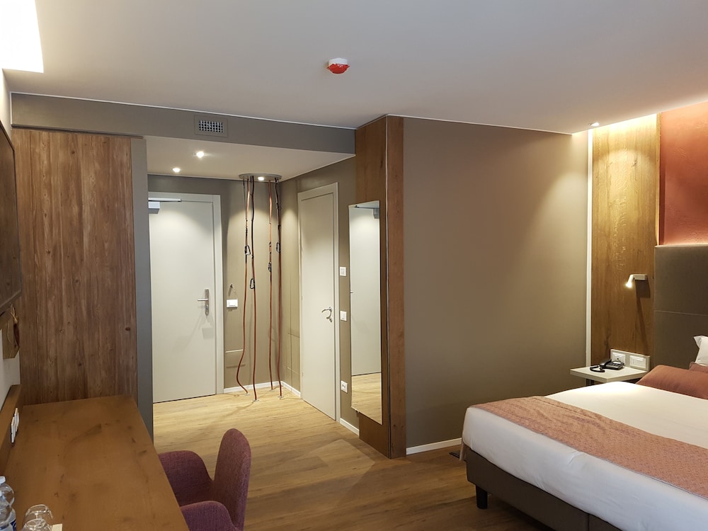 Superior Double Room Single Use - Photo 2