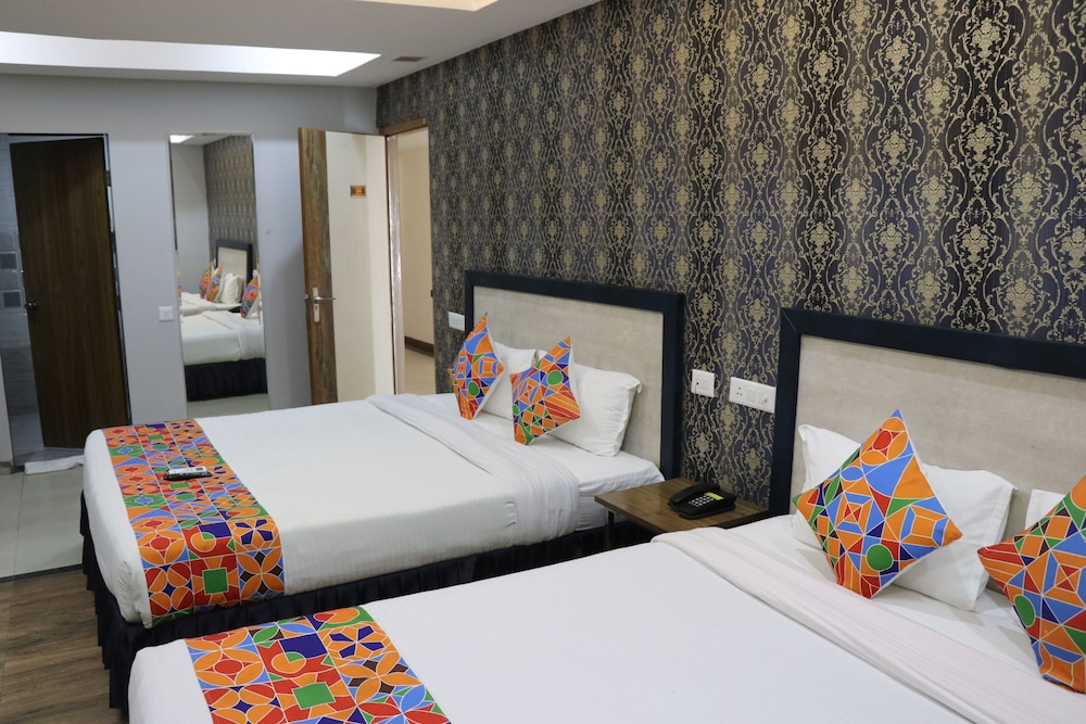 Family Double Room, 2 Double Beds, Smoking photo 1