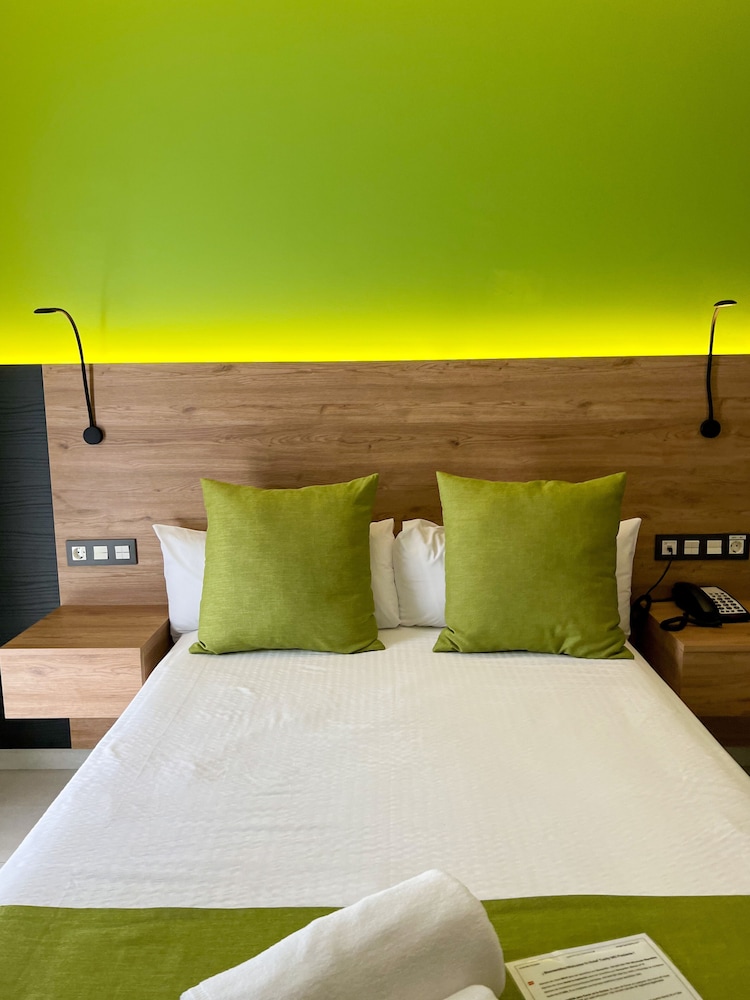 Classic Single Room