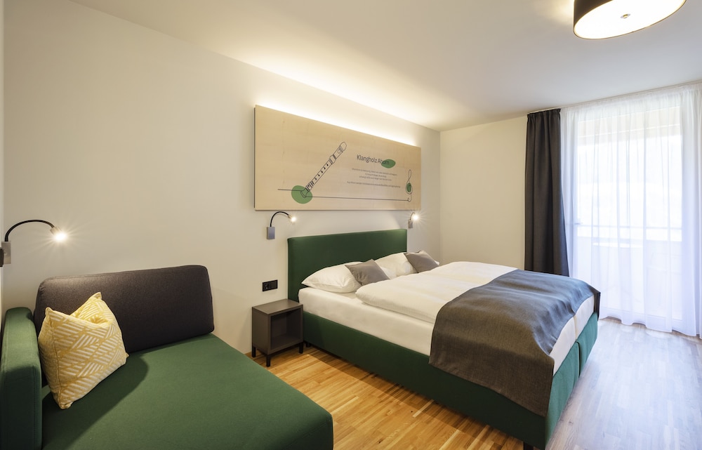 Superior Triple Room photo 2