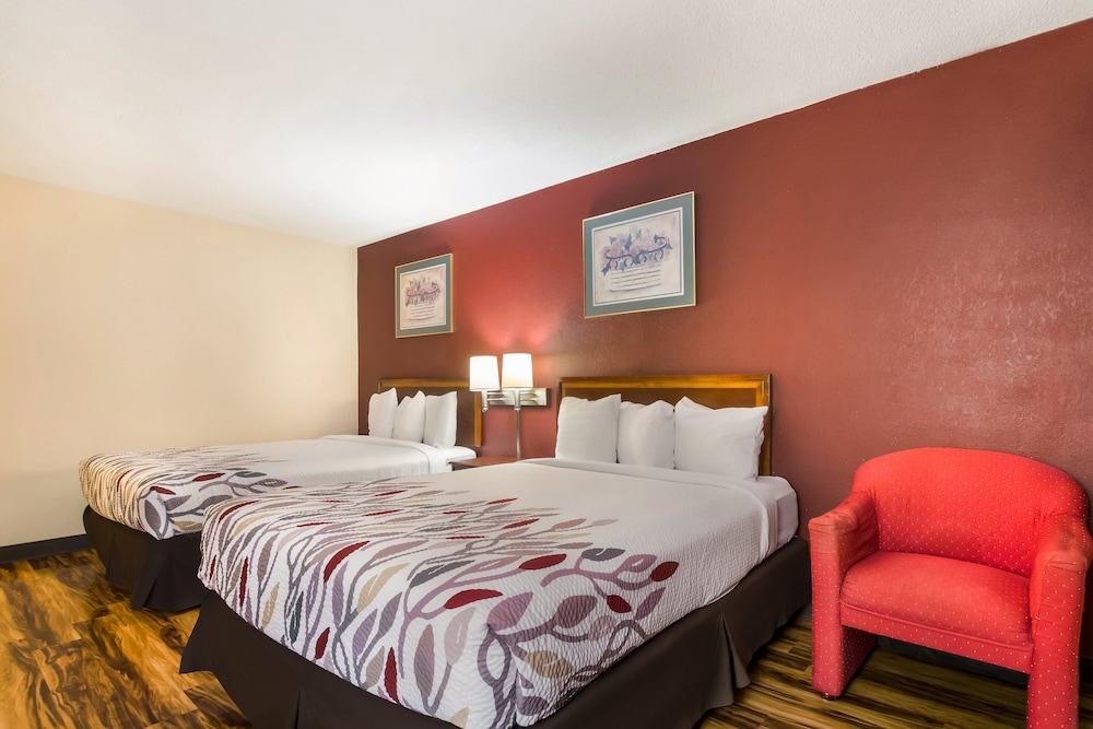 Deluxe Room, 2 Queen Beds, Non Smoking photo 2
