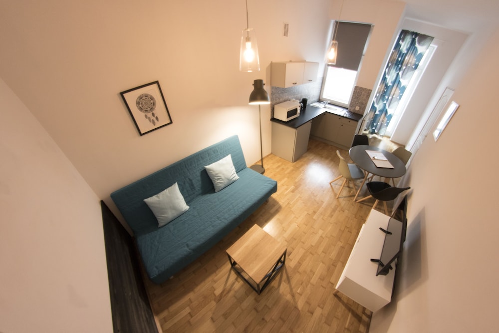 Basic Apartment photo 3