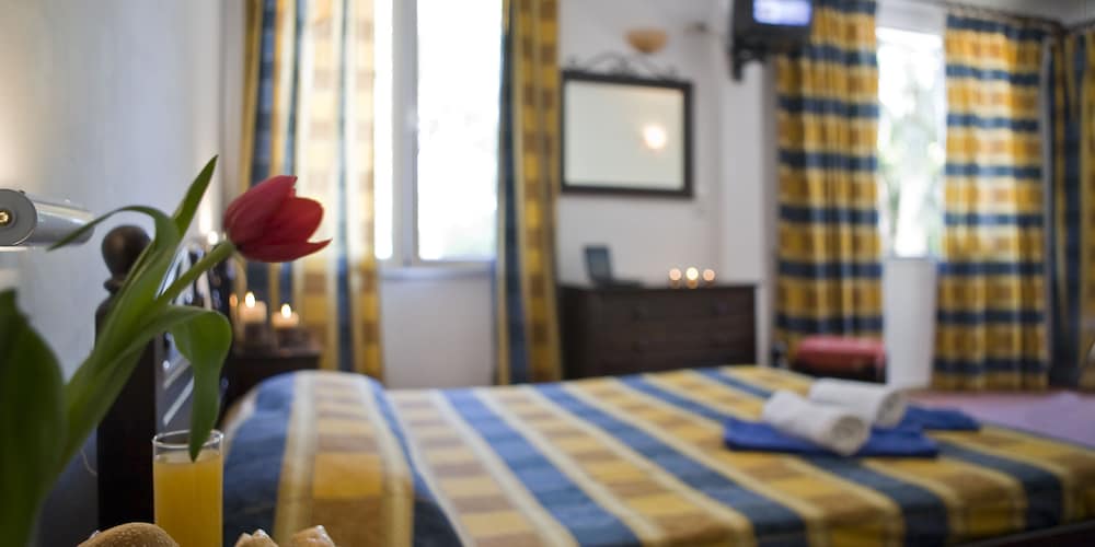 Economy Twin Room