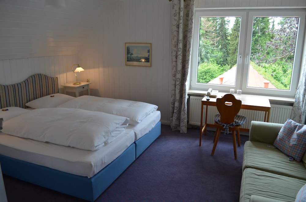 Economy Double or Twin Room
