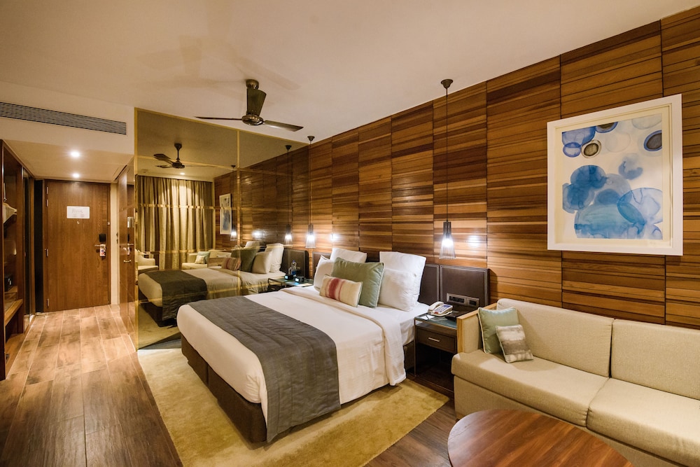 Luxury Room, 1 Double Bed with Sofa bed, Pool View photo 2
