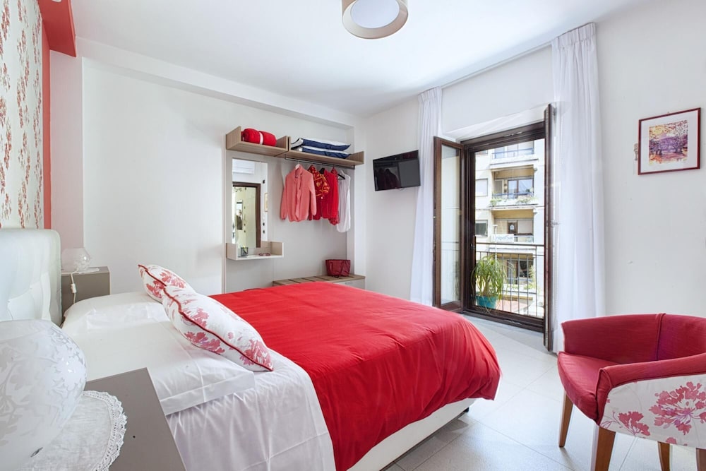 Apartment, Smoking