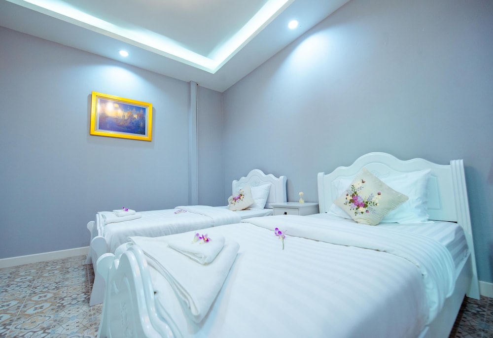Design Twin Room
