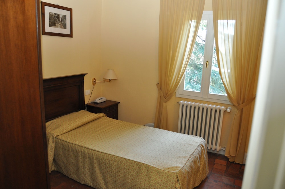 Standard Single Room photo 2