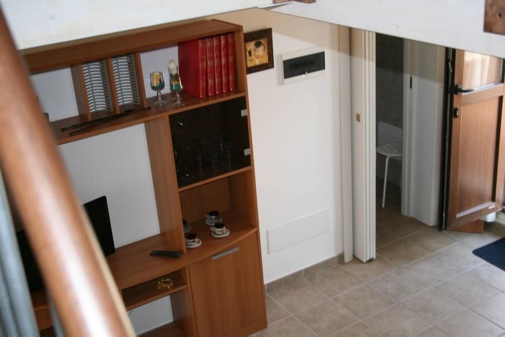 Duplex, Ground Floor photo 2