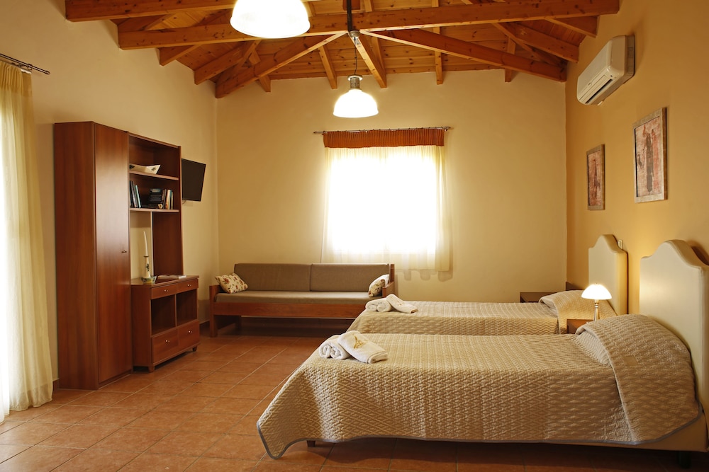 Apartment, 2 Bedrooms, Sea View photo 2