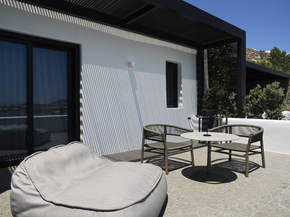 Superior Suite, Sea View - Photo 14