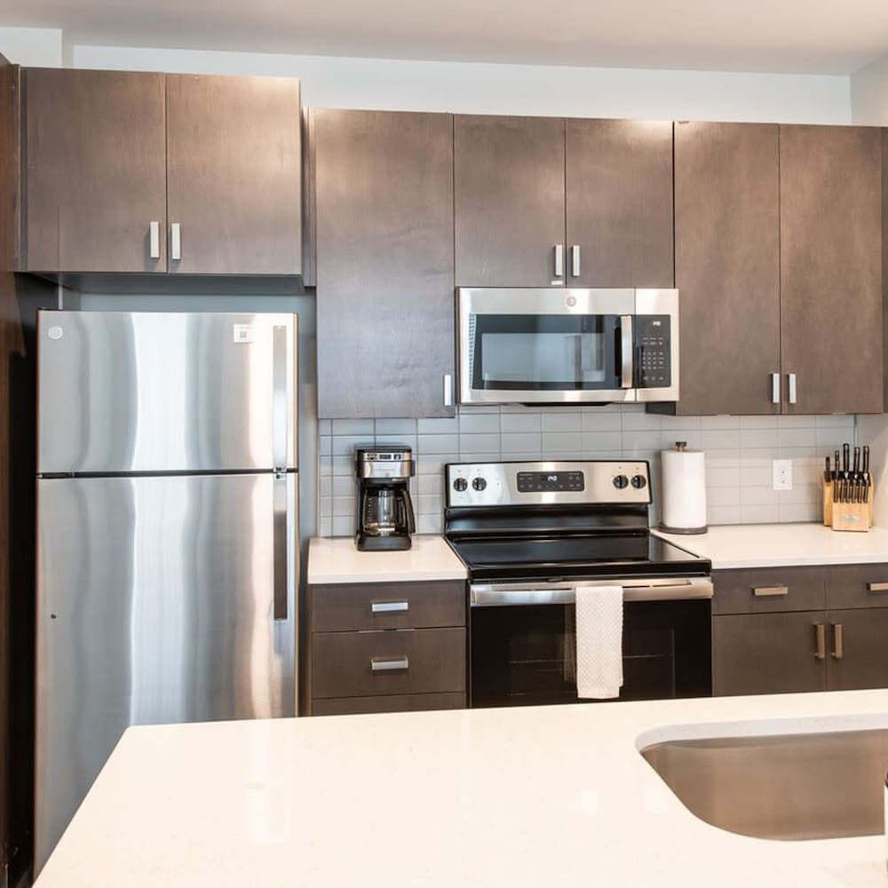 Cozysuites Wspaniałe mieszkanie z 3 sypialniami w centrum Cincinnati, Zdjęcie 56
