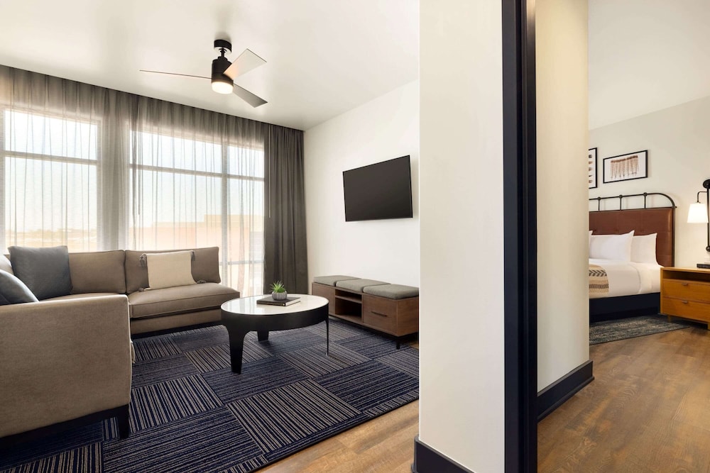 Suite, Non Smoking (Origin) - Photo 3