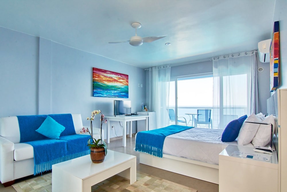 Superior Suite, Balcony, Ocean View photo 3