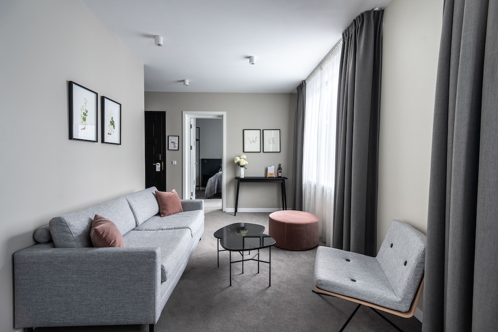 Apartment, 2 Bedrooms, 2 Bathrooms - Photo 3