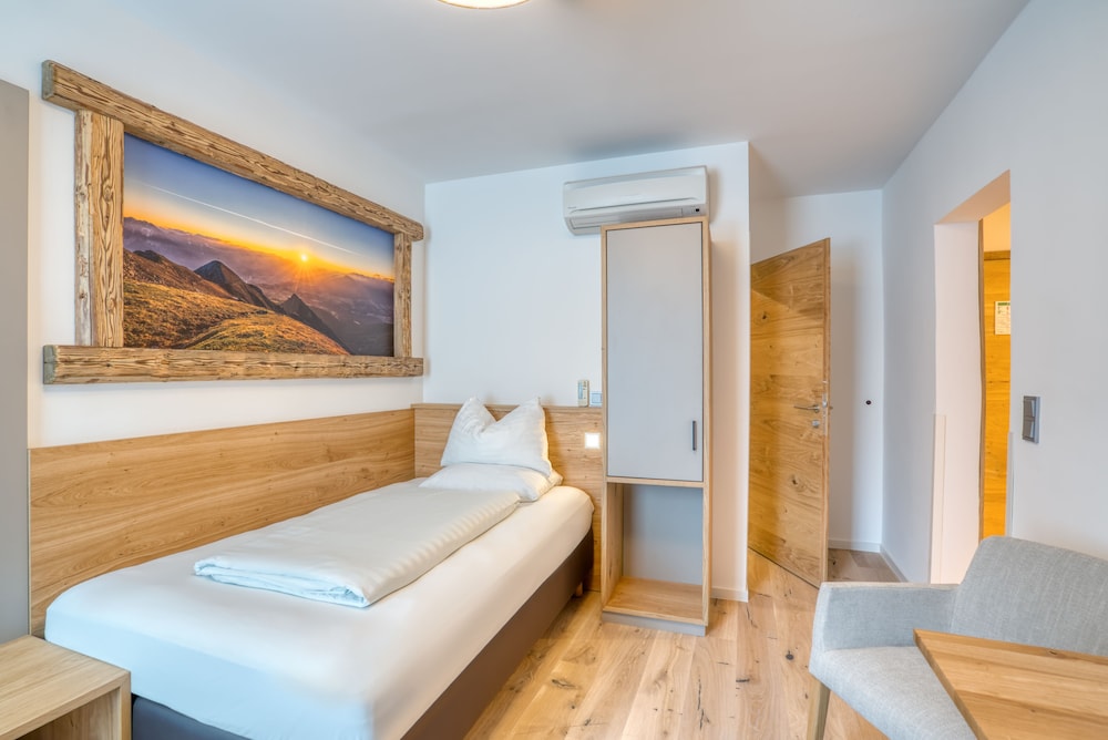 Triple Room - Photo 8