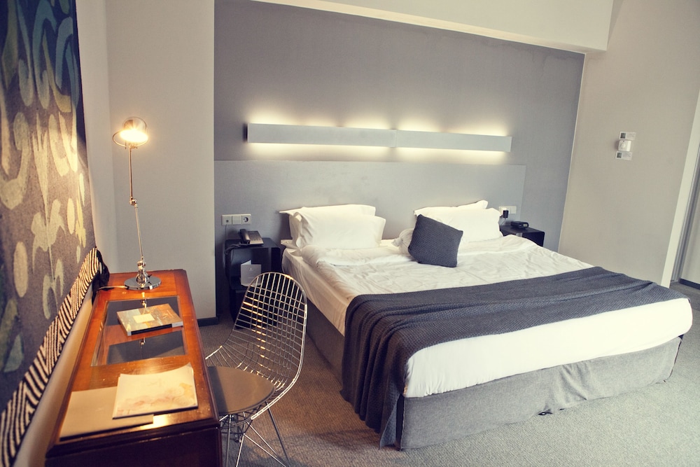 Duplex, 1 Bedroom, City View photo 1