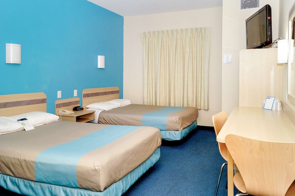Standard Room, 2 Double Beds, Non Smoking, Refrigerator & Microwave - Photo 1