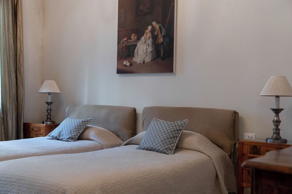 Superior Apartment, 2 Bedrooms, Canal View photo 3