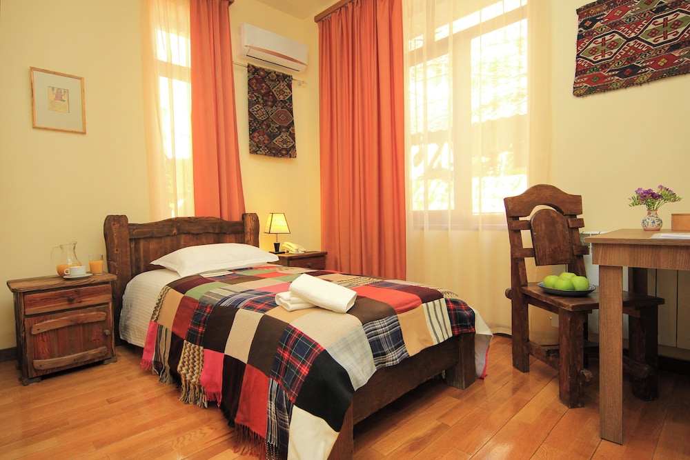 Economy Single Room