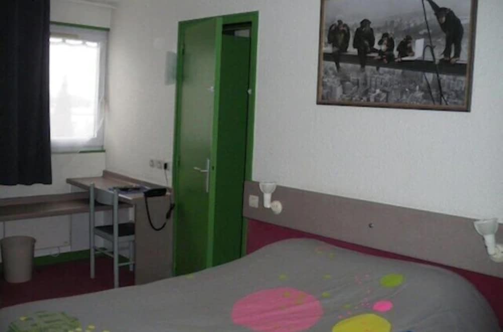 Room, Connecting Rooms photo 3