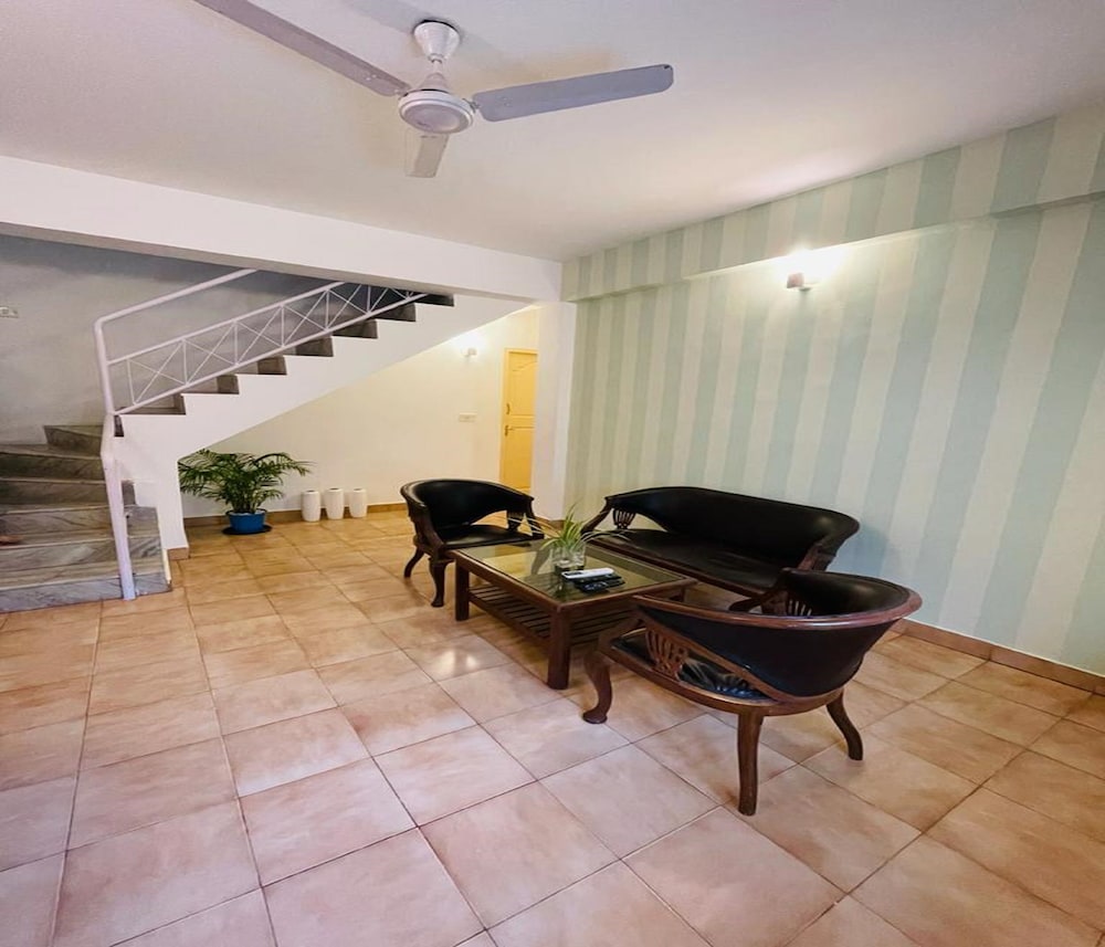 Family Villa - Photo 5