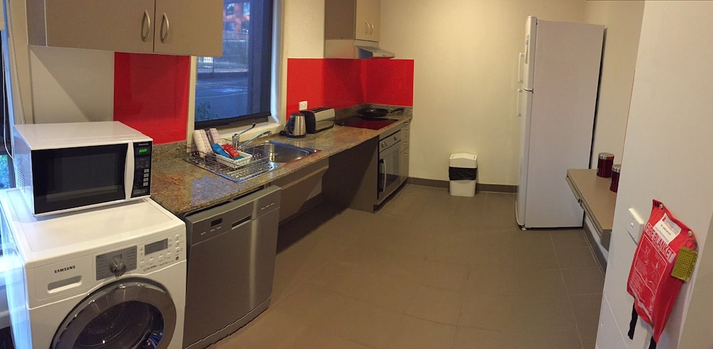 Two Bedroom Executive Apartment - Photo 4