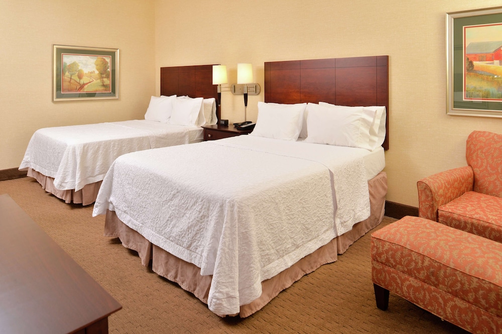 Room, 2 Queen Beds, Accessible (Hearing) - Photo 1