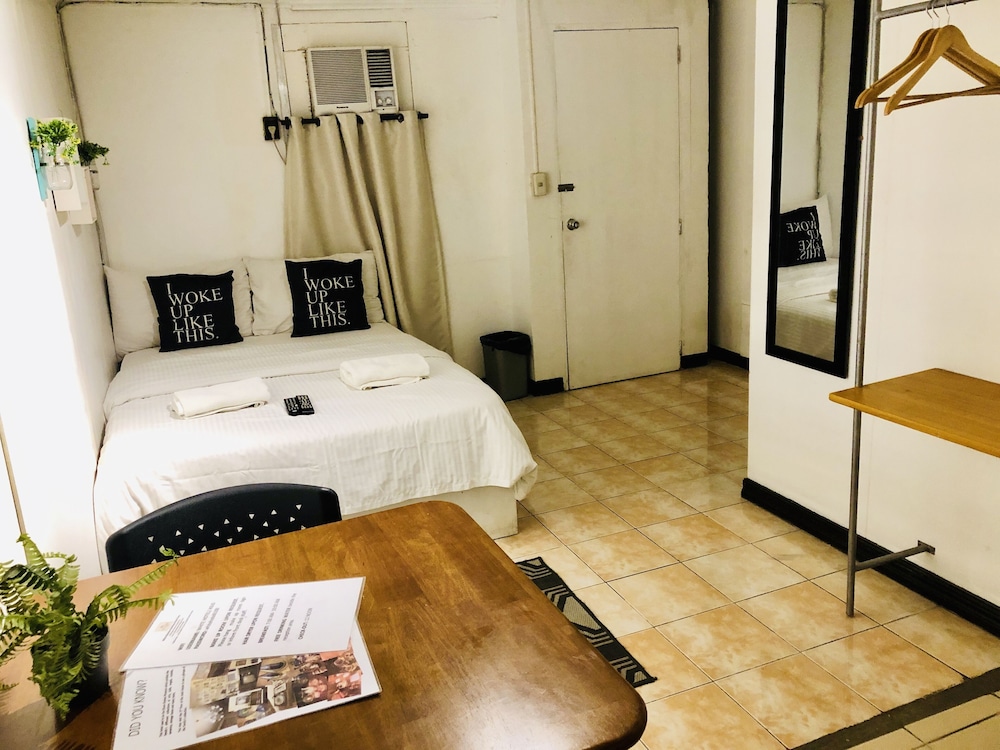 Economy Double Room, Shared Bathroom, Annex Building photo 3