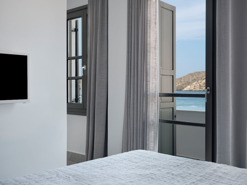 Two-Room, Sea View photo 2