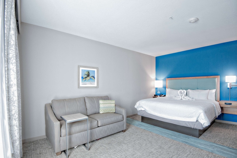Room, 1 King Bed, Accessible, Bathtub