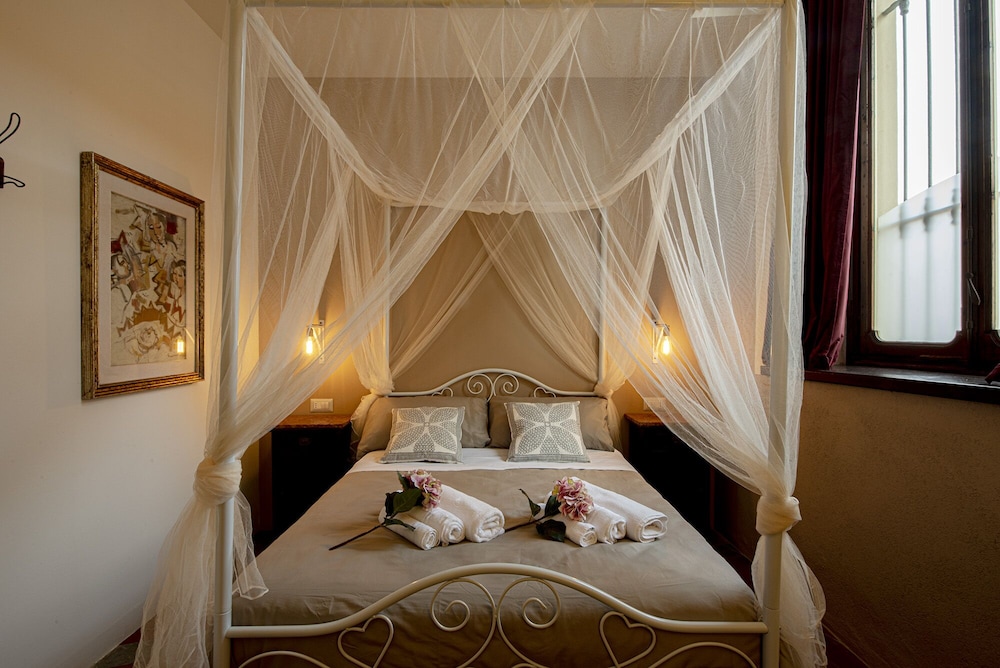 Deluxe Double Room - Photo 1