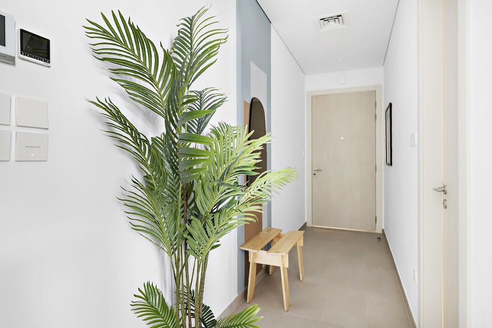 Belgravia Heights 209 photo 3
