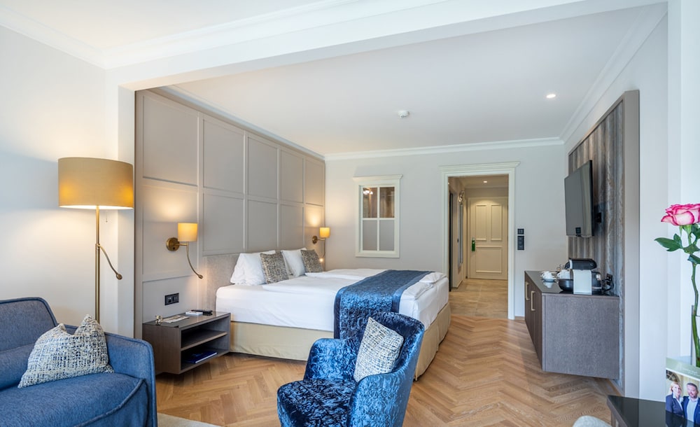 Junior Suite, Mountain View (Premium) photo 3