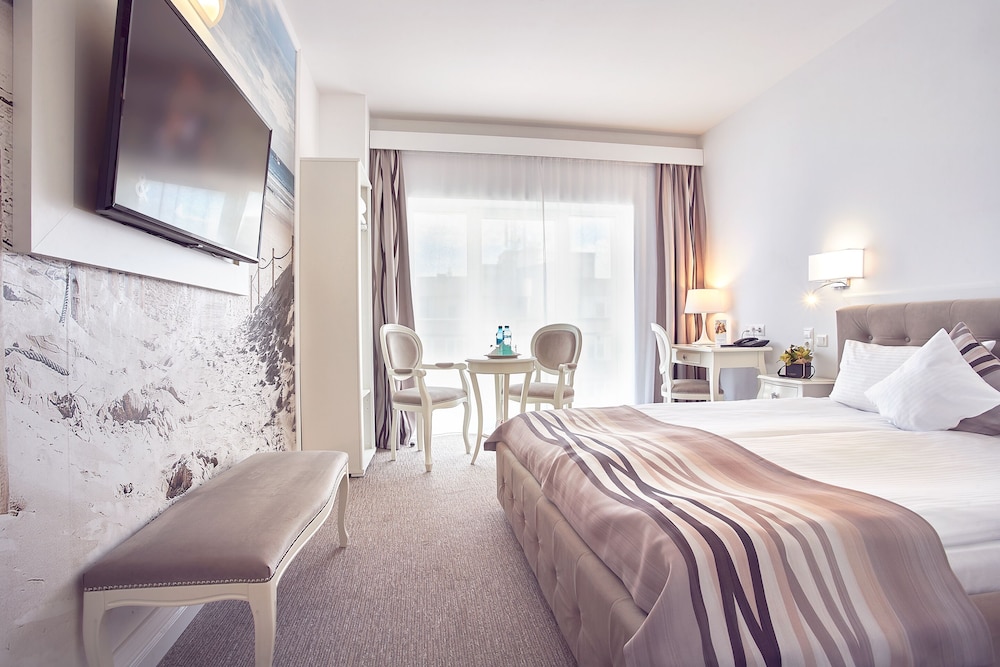 Deluxe Double Room - Photo 1