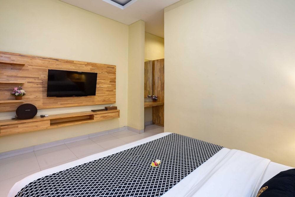 One Bedroom Plunge Pool Villa - Photo 31