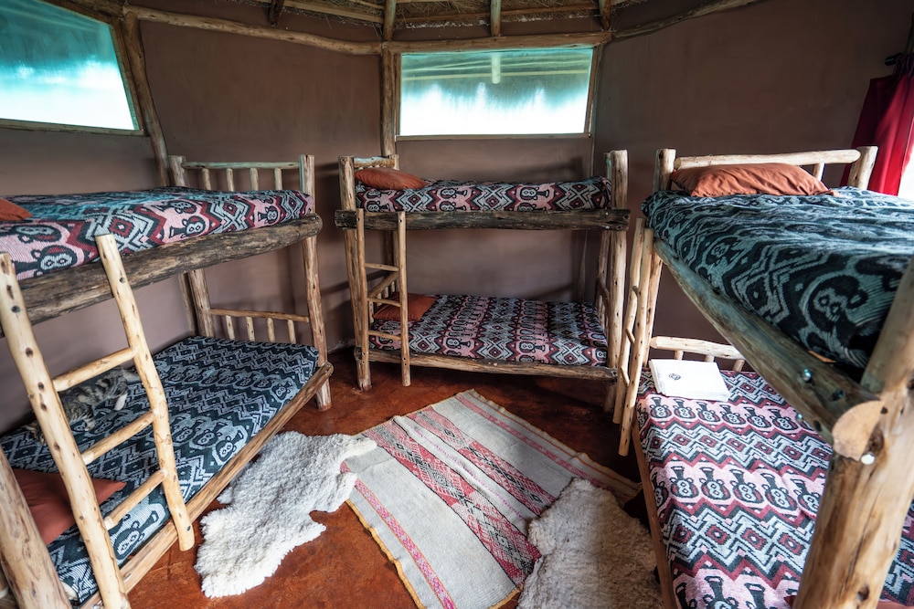 Basic Quadruple Room photo 2