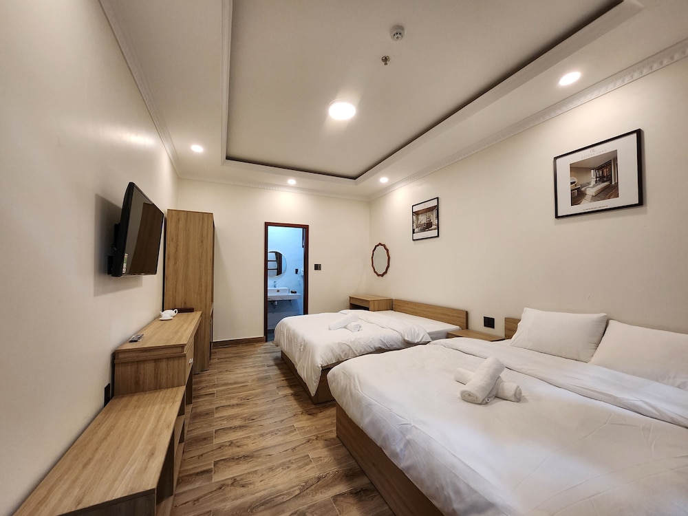 Superior Twin Room