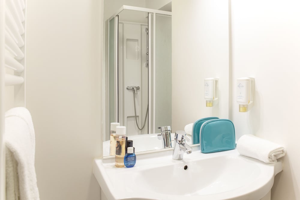 Standard Apartment - Photo 8