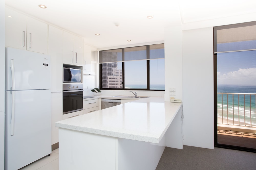 Apartment, 2 Bedrooms, Beachfront - Photo 15