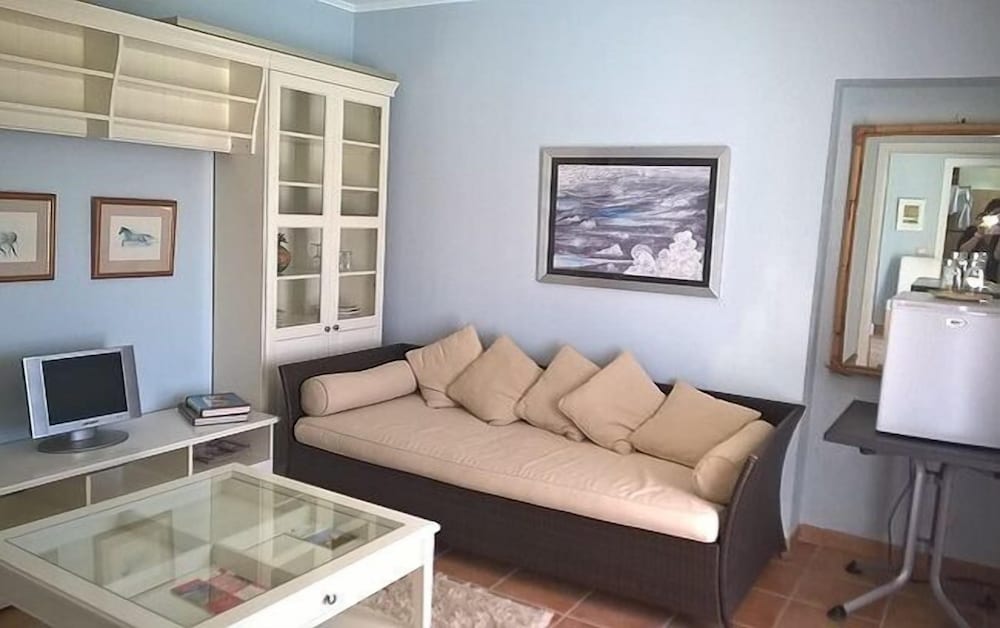 Junior Suite, Pool View photo 2