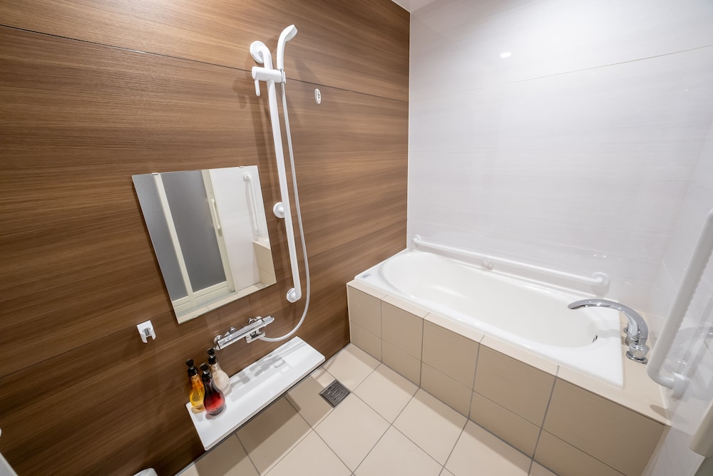 Grand Double Room, Non Smoking - Photo 4