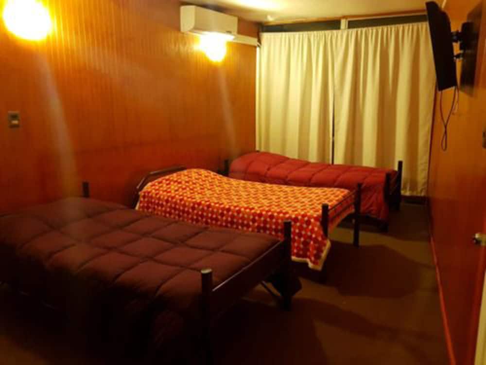 Standard Quadruple Room, Bay View photo 3