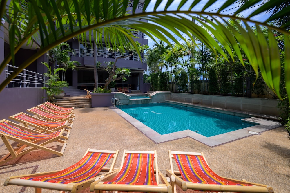 Deluxe Twin Room, Pool View - Photo 15