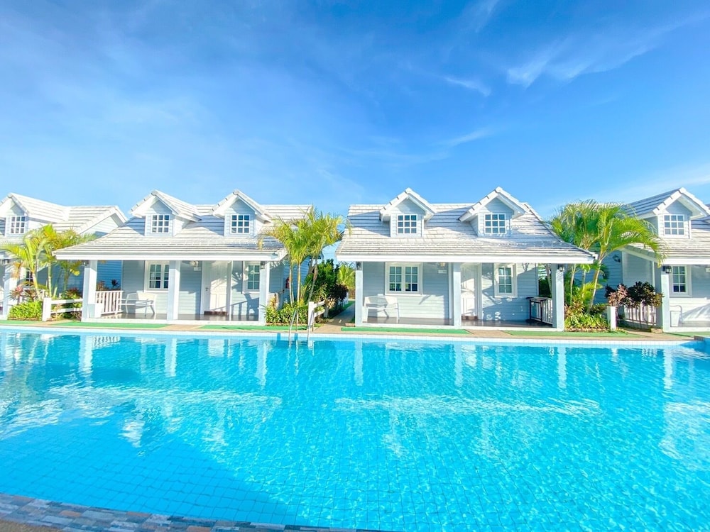 Superior Villa, Pool Access - Photo 16