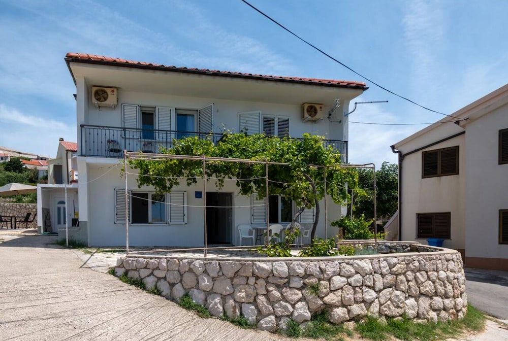 House (Three Bedroom Holiday Home)