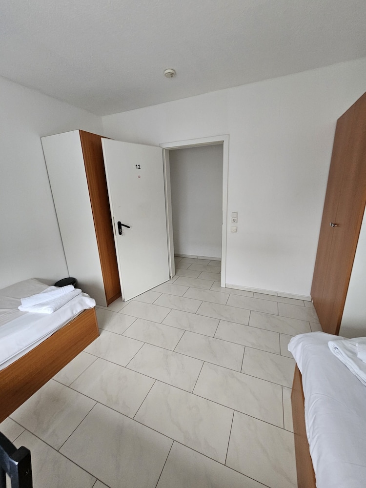 Classic Apartment, Private Bathroom, Garden View photo 3