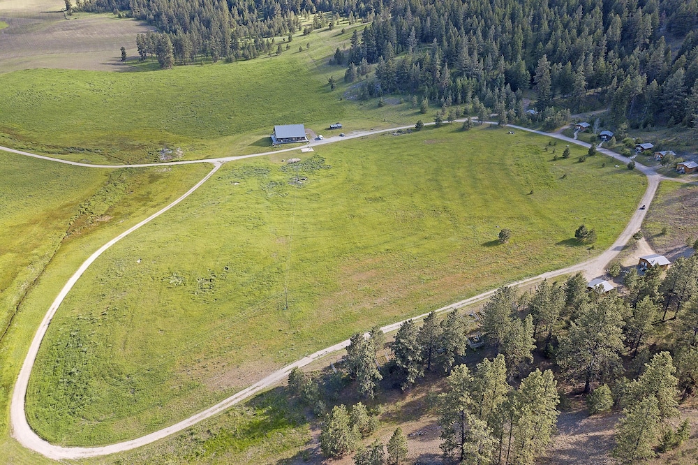 Villa photo 3