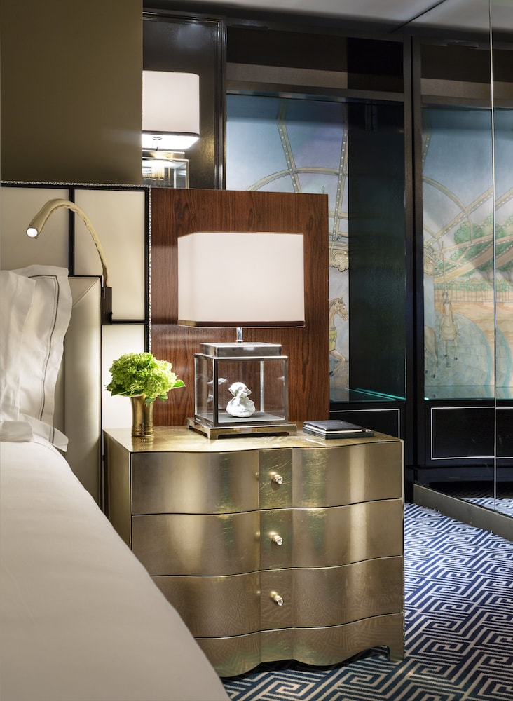 Room, 1 King Bed (Madison)